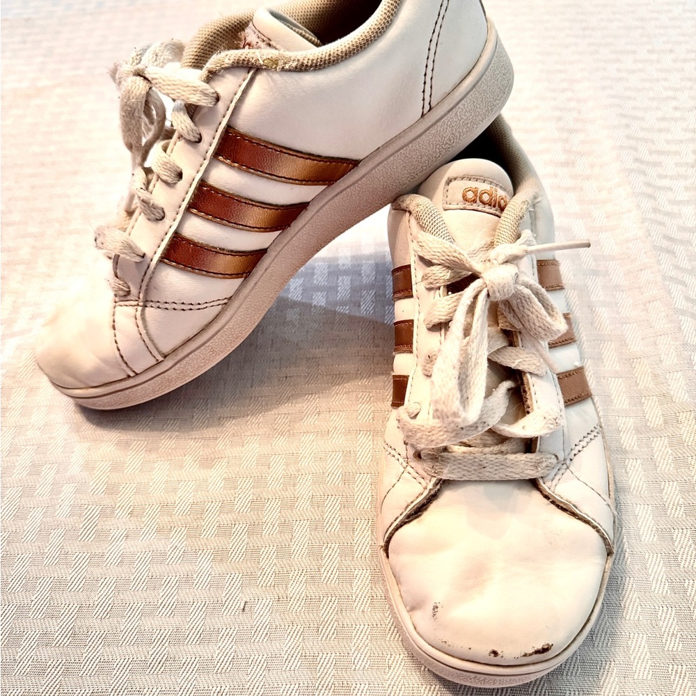 Adidas Neo Advantage Youth Sneakers Size 2.5 White Rose Gold Stripes Lace Up - Picture 3 of 9